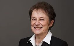 Photo of Roslyn Falk